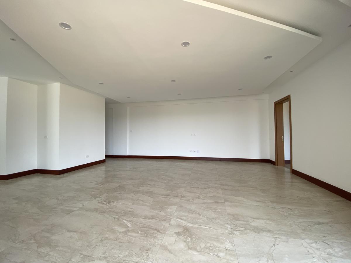 2 Bed Apartment with En Suite in Parklands - 5