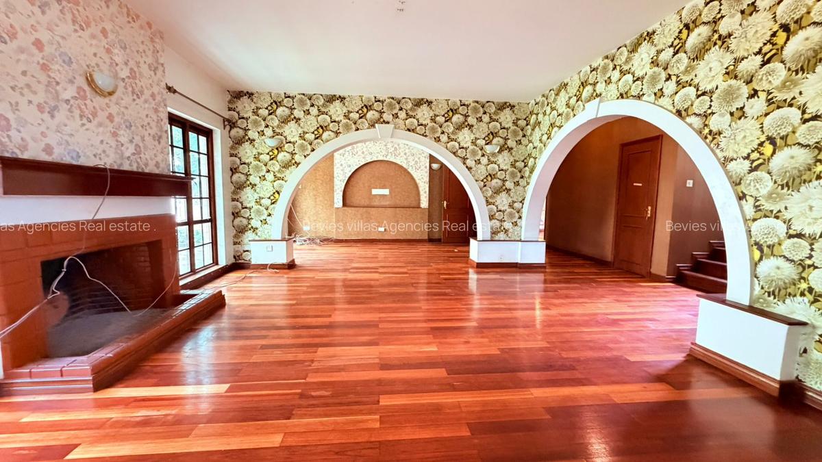 5 Bed Townhouse with En Suite at General Mathenge - 10