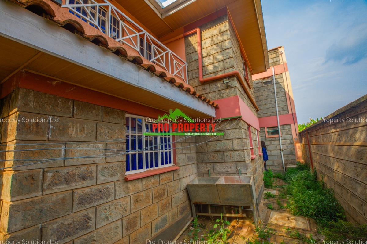 4 Bed House with En Suite at Zambezi - 3