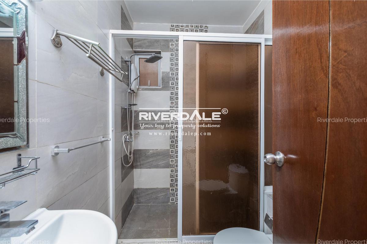 4 Bed Apartment with En Suite in Parklands - 8