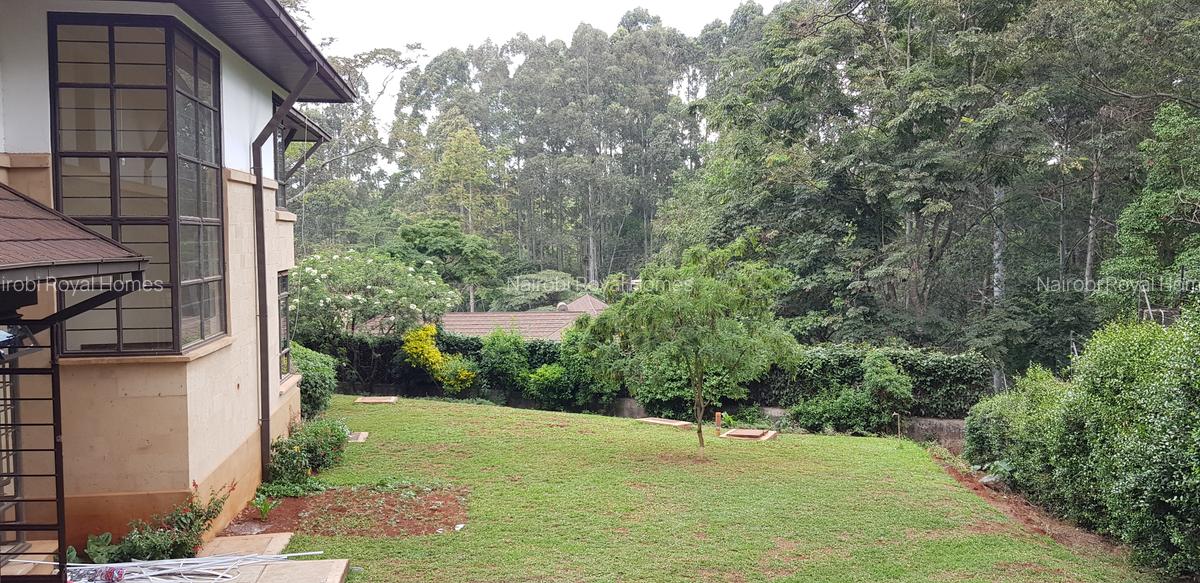 4 Bed Townhouse with En Suite at Rosslyn Lone Tree Road 55 - 3