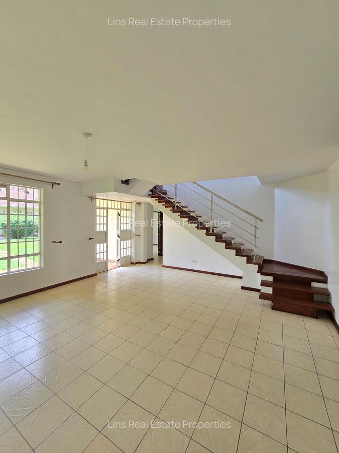 4 Bed Townhouse with En Suite in Spring Valley - 7