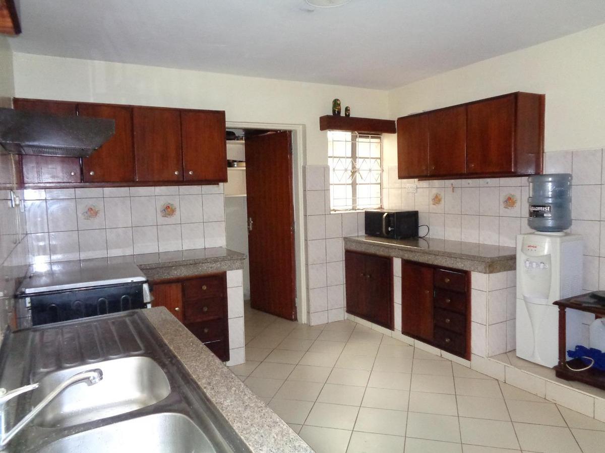 5 Bed Townhouse with En Suite at Maziwa - 6