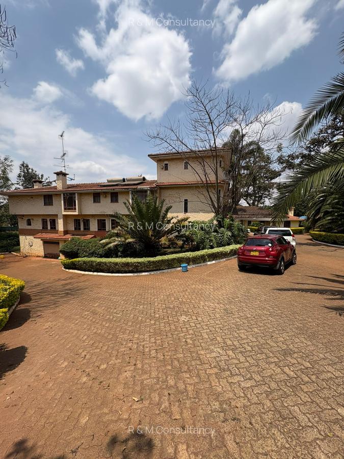 6 Bed House with En Suite at Runda Drive - 6