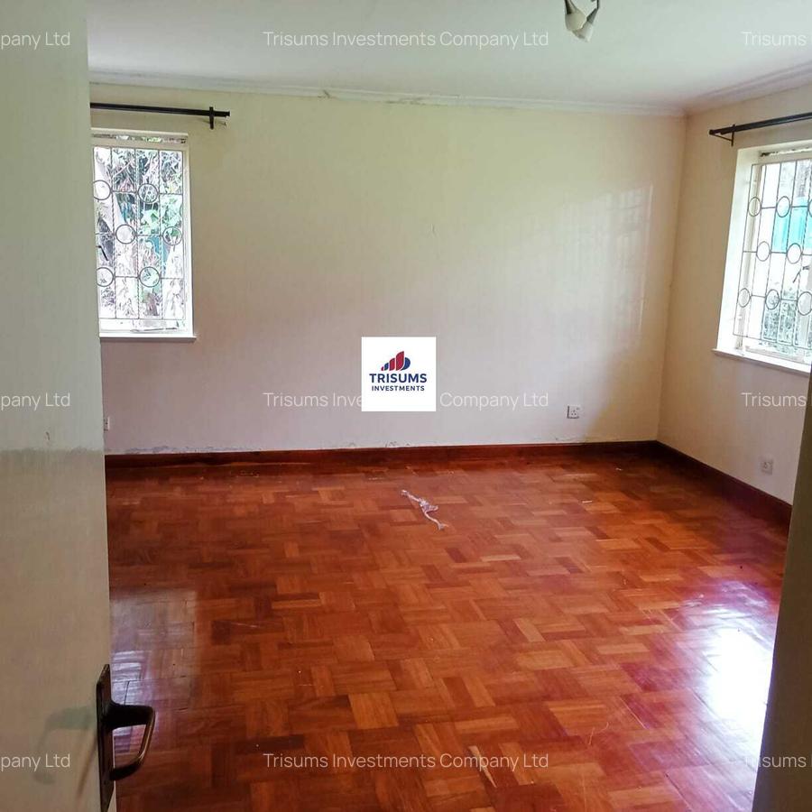 5 Bed House with En Suite in Westlands Area - 6