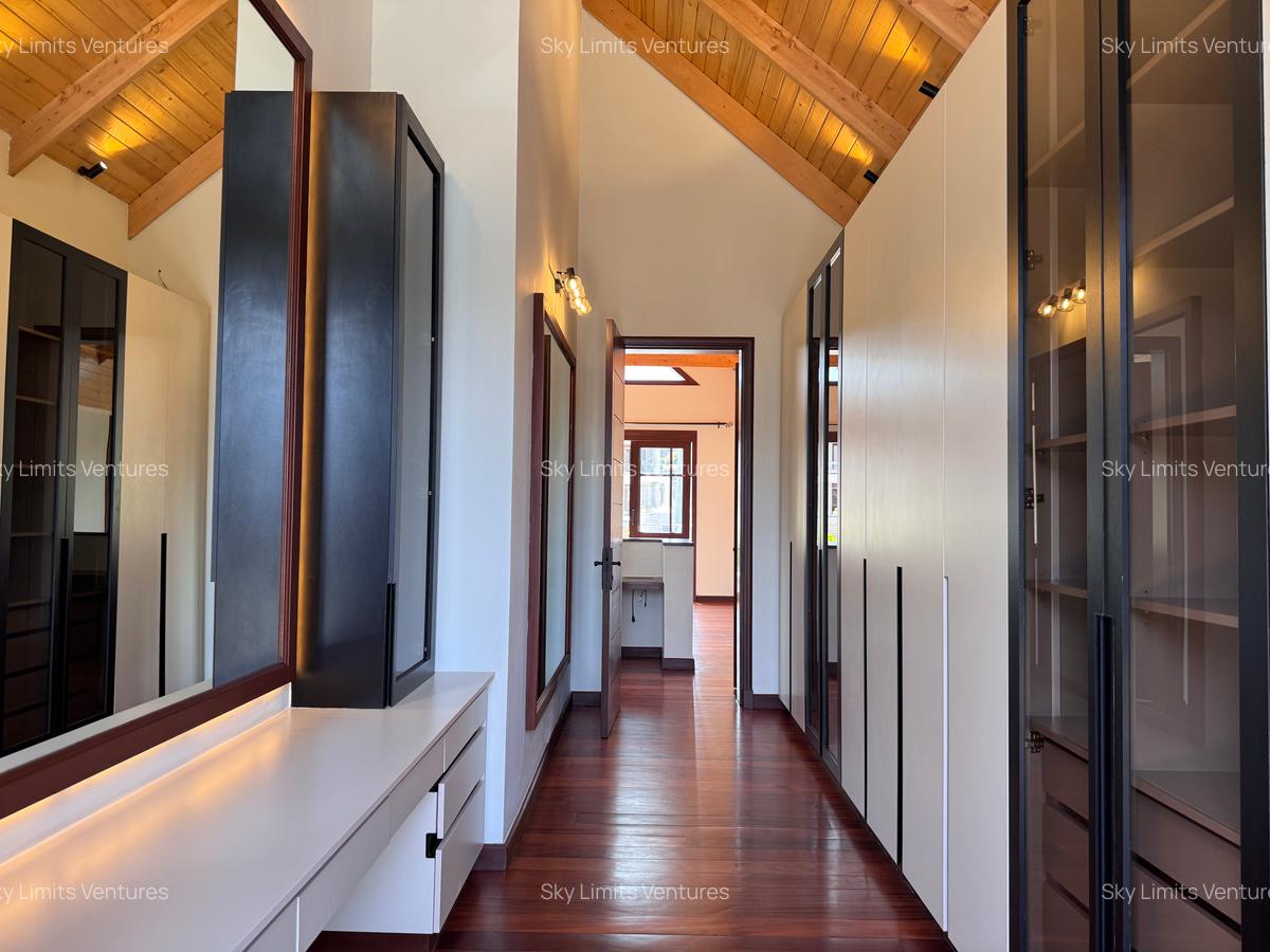 5 Bed Villa with En Suite in Runda - 15