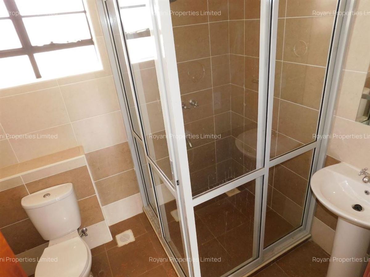 4 Bed House with En Suite at Eden Ville Estate Opposite Five Star Meadows - 15