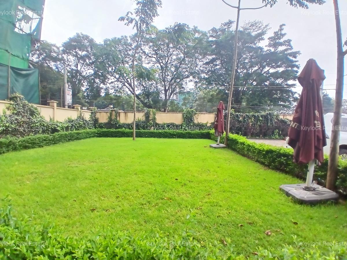 2 Bed Apartment with En Suite at Lavington - 4