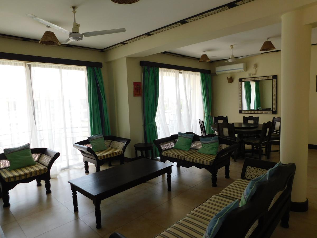 Furnished 2 Bed Apartment with En Suite in Nyali Area - 15