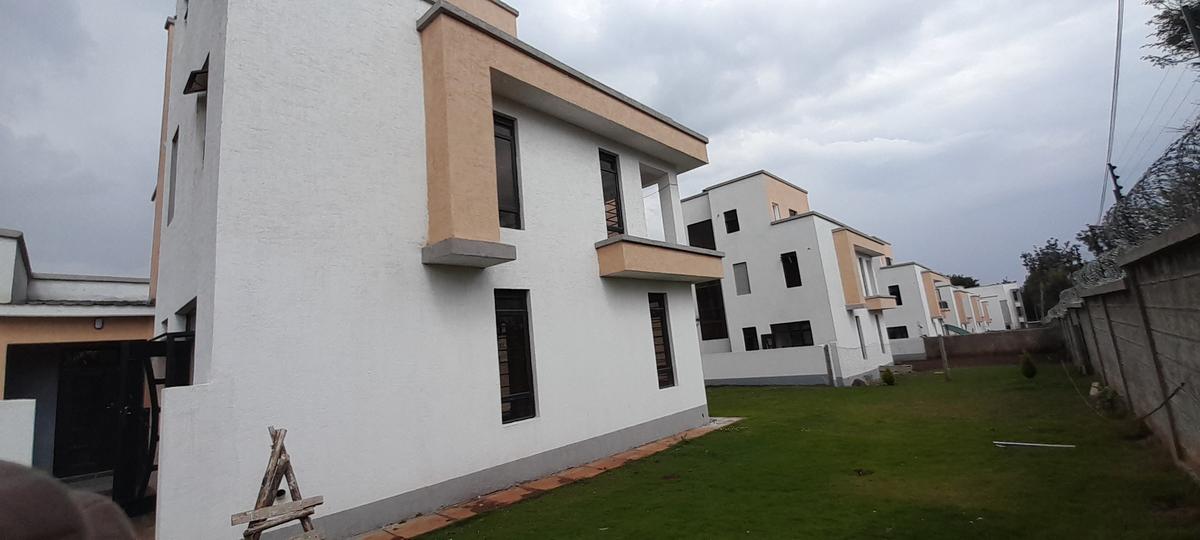 3 Bed House with En Suite at Rimpa - 3