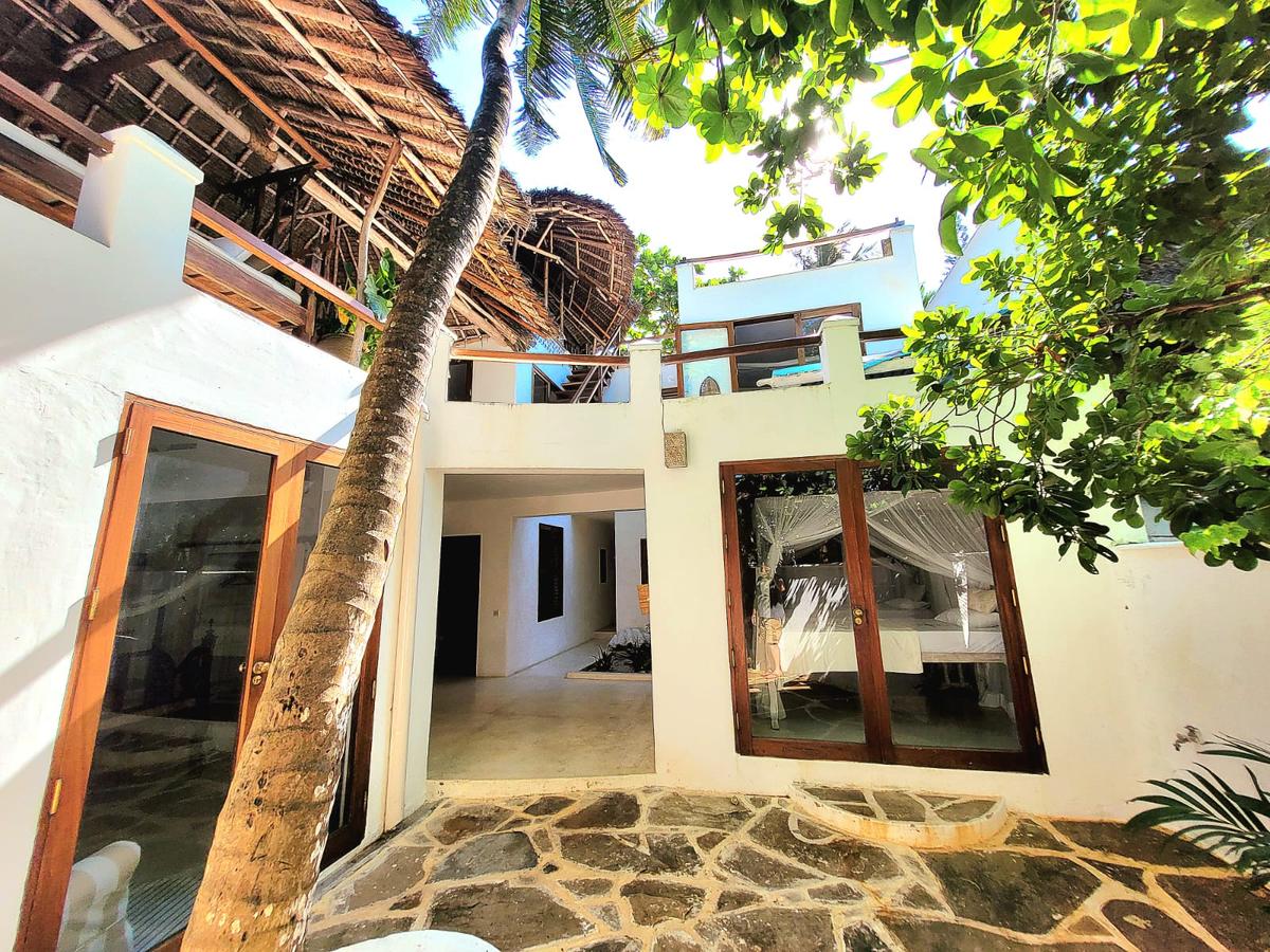 4 Bed Villa with En Suite in Diani - 5