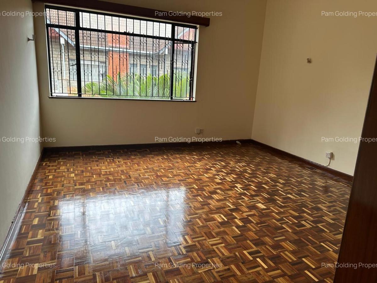 5 Bed Townhouse with En Suite in Westlands Area - 6