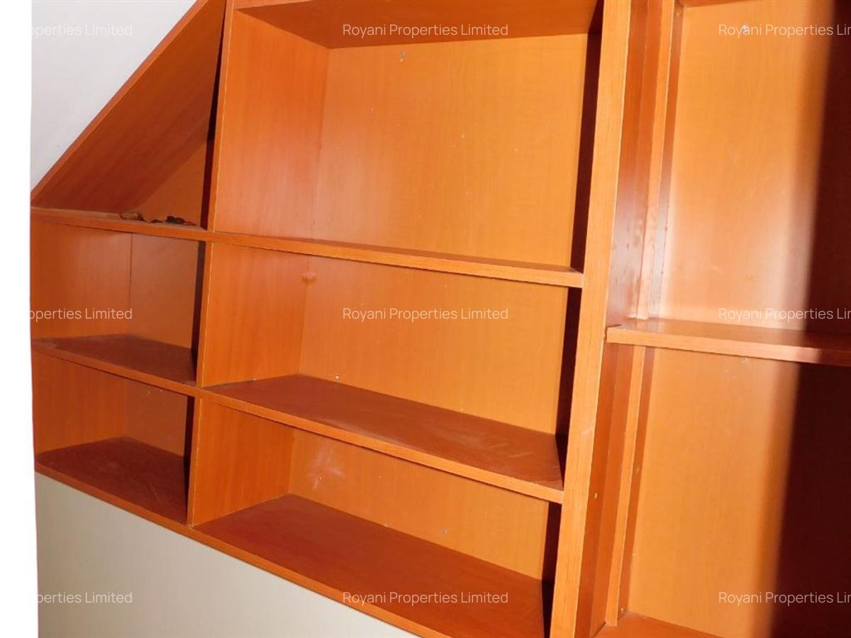 4 Bed House with En Suite at Fourways Junction Estate - 6