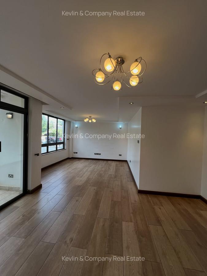 5 Bed Townhouse with En Suite in Lavington - 18