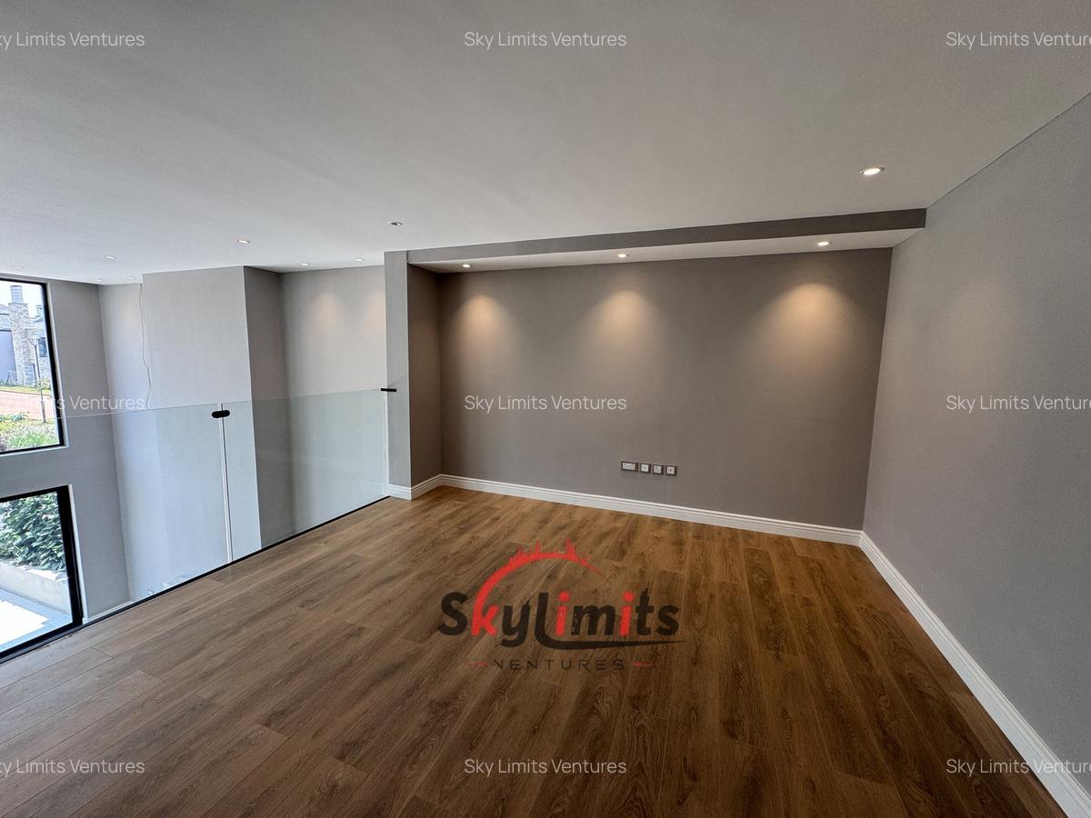 4 Bed Townhouse with En Suite in Runda - 10