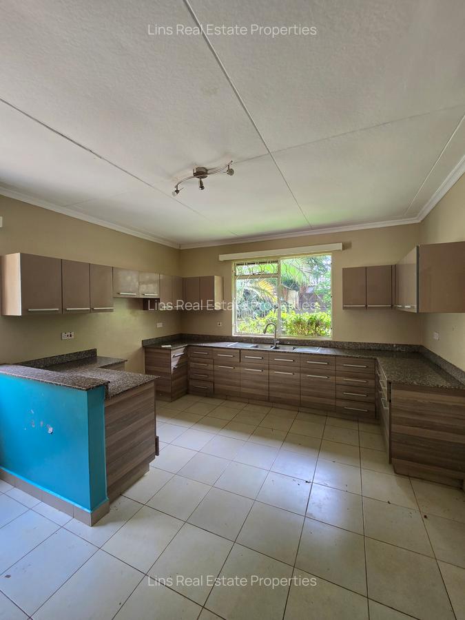 5 Bed House with En Suite in Kitisuru - 18