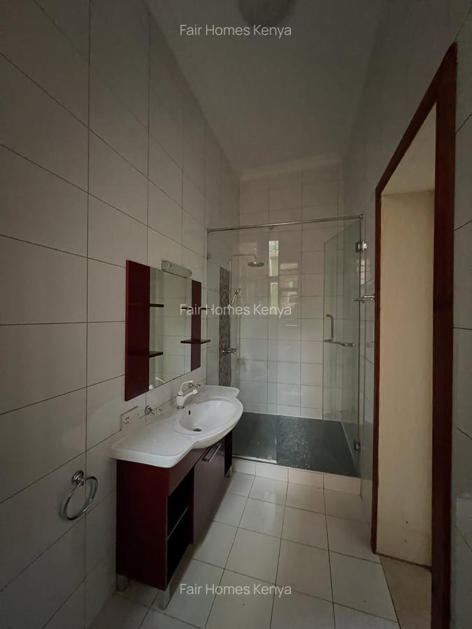 4 Bed Townhouse with En Suite at Riverside Drive - 8