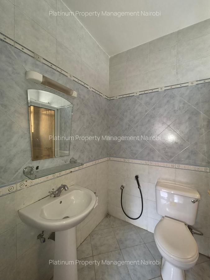 4 Bed House with En Suite at Grevillea Grove - 18
