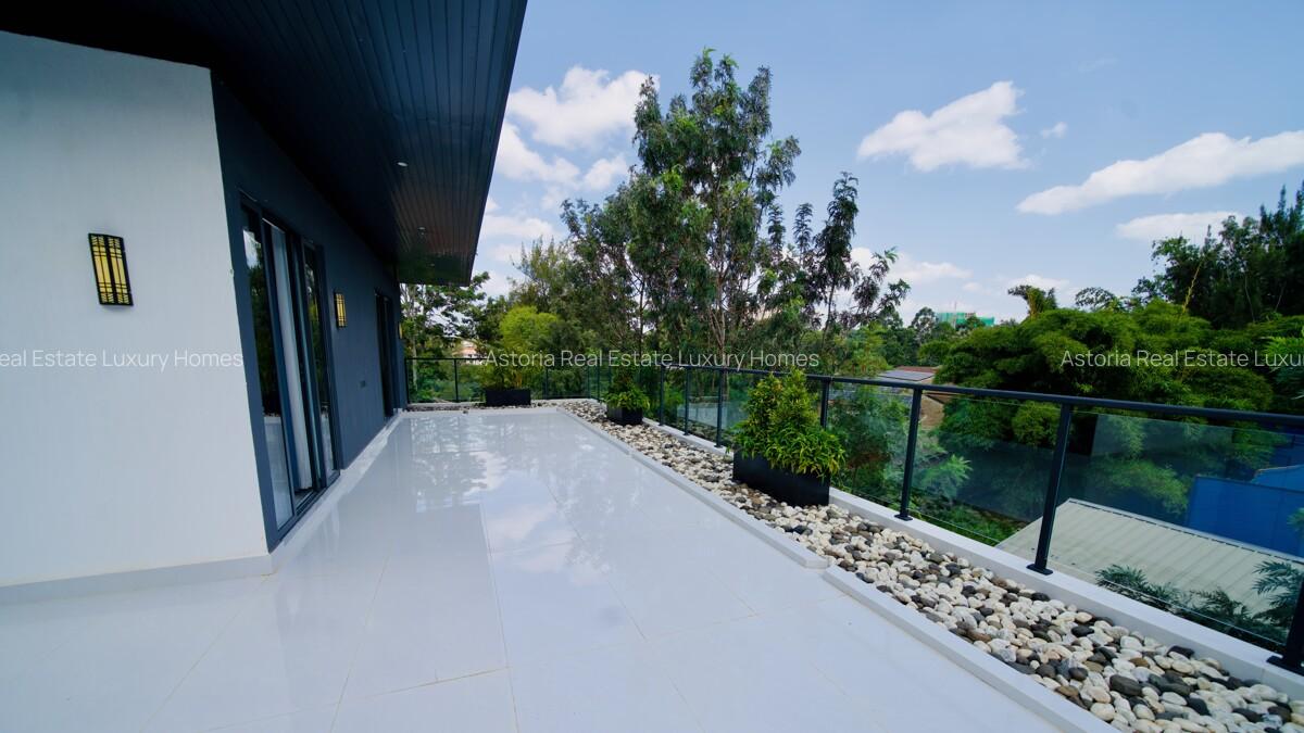 5 Bed Villa with En Suite at 2026-378 - 13