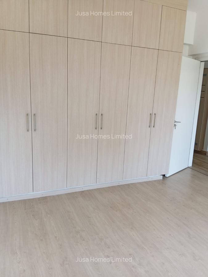 2 Bed Apartment with En Suite in Kilimani - 4