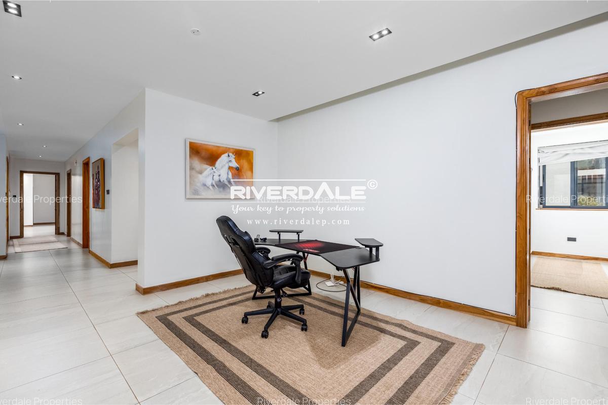 Furnished 4 Bed Apartment with En Suite in Westlands Area - 7