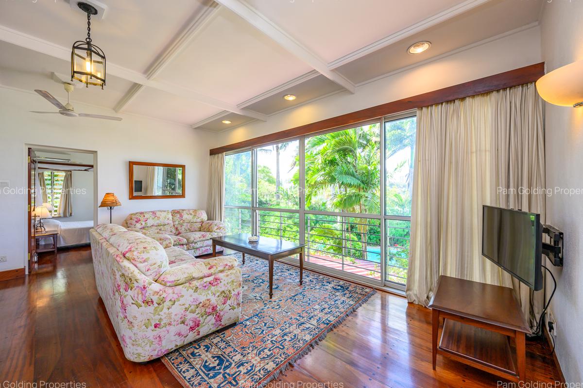 2 Bed House with En Suite at Ras Kisauni - 5