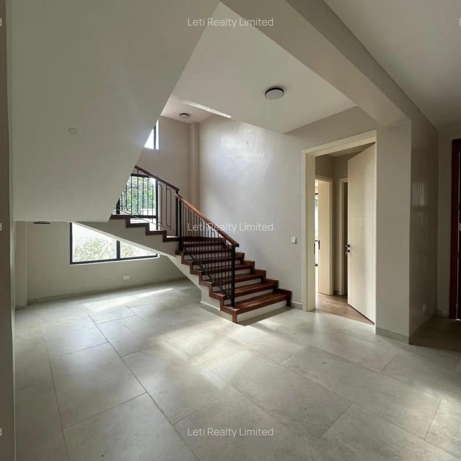 5 Bed Townhouse with En Suite in Lavington - 5