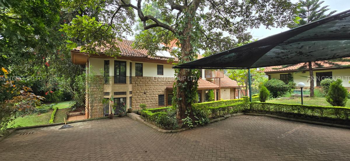 5 Bed Townhouse with En Suite at Lone Tree - 6