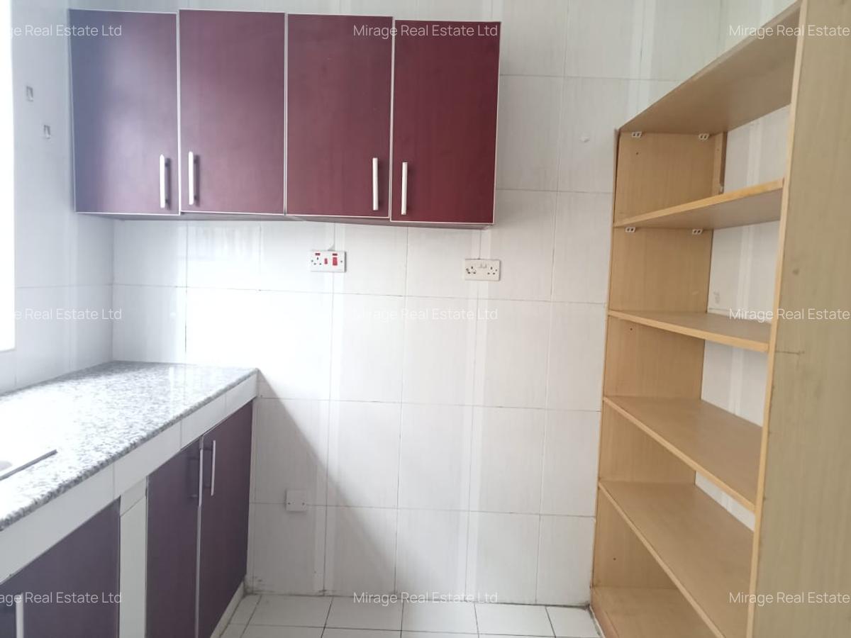 3 Bed Apartment with En Suite in Lavington - 8