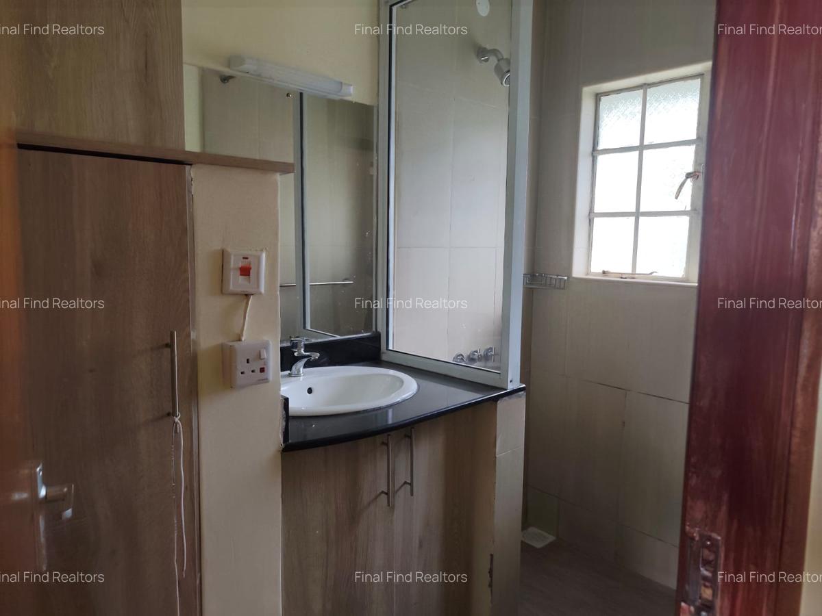 2 Bed Apartment with En Suite in Parklands - 15