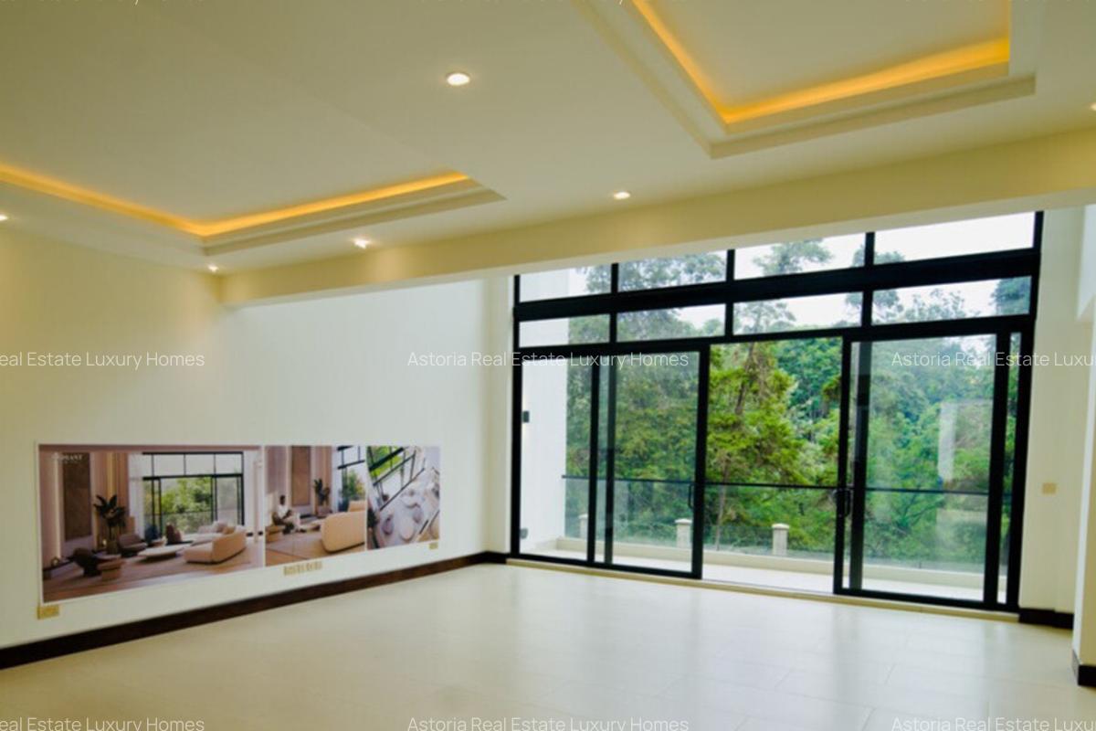 6 Bed Villa with En Suite at 2026-180 6 Bed - 2