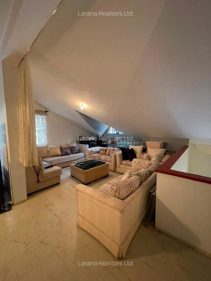 4 Bed Townhouse with En Suite at Maji Mazuri Rd - 15