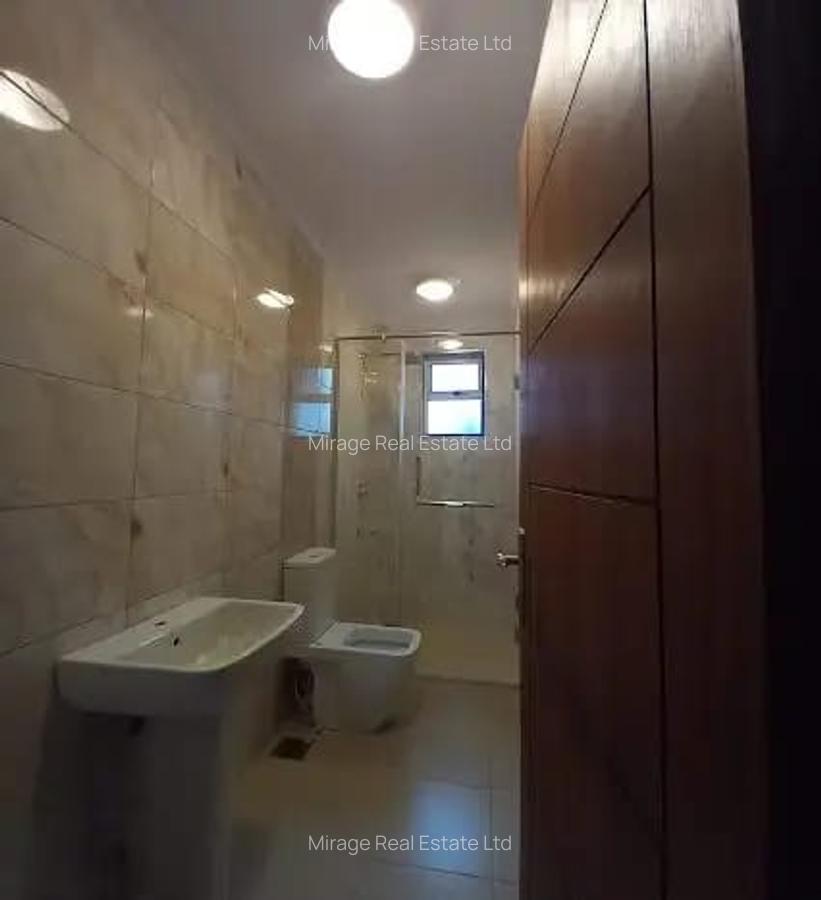 2 Bed Apartment with Gym in Parklands - 16