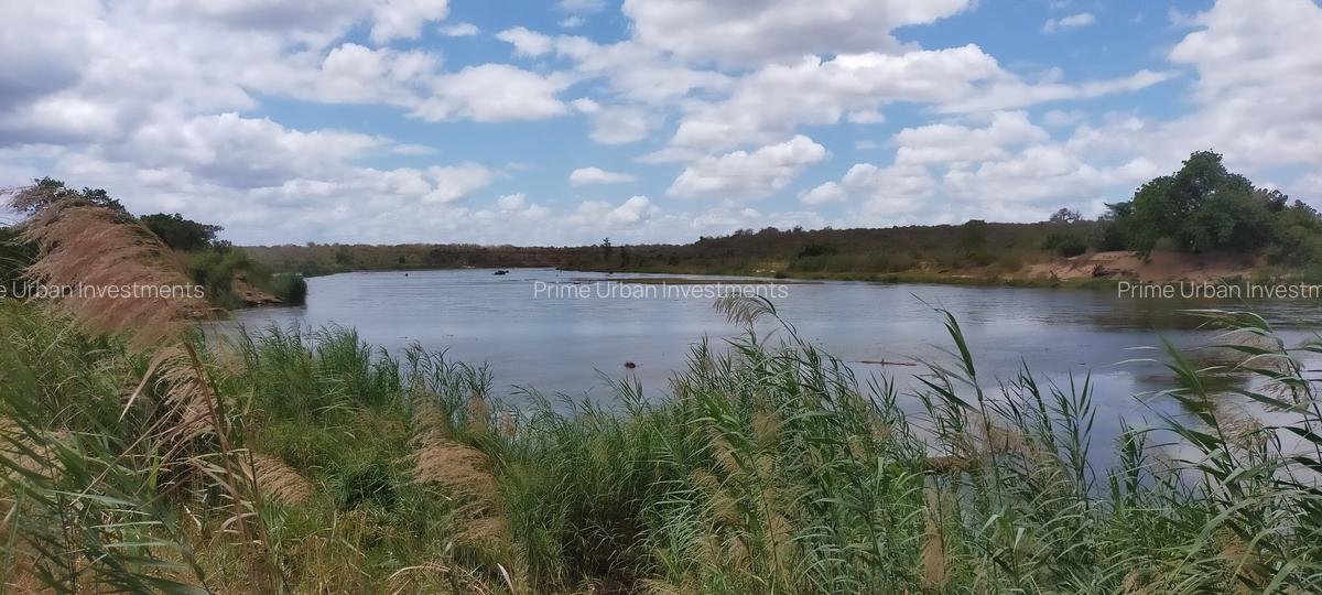 300 ac Land at Matolani - Sabaki River - 18