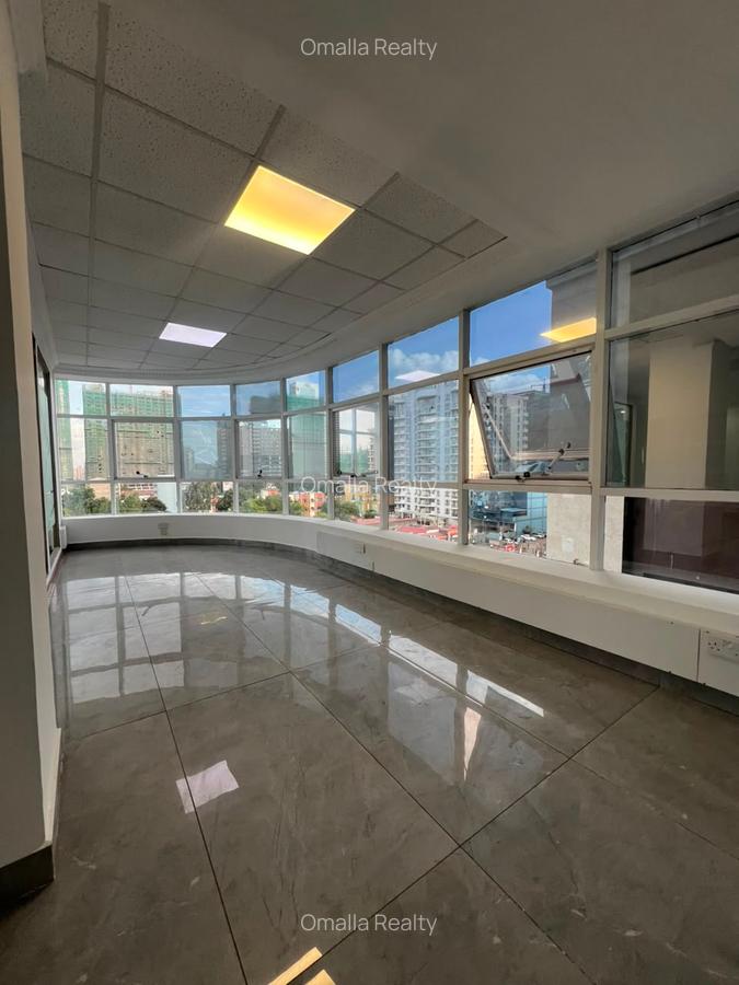 1,230 ft² Commercial Property with Service Charge Included in Westlands Area - 5