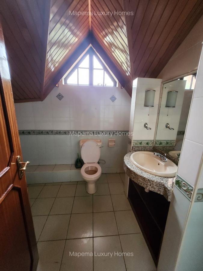 5 Bed House with En Suite at Hardy Area - 14