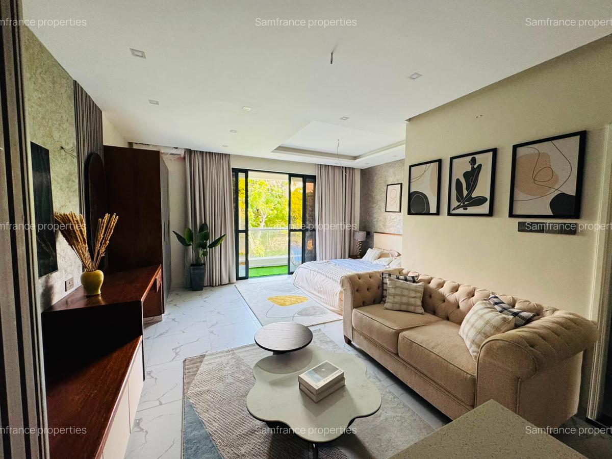Serviced Studio Apartment with En Suite at Volume Road - 5