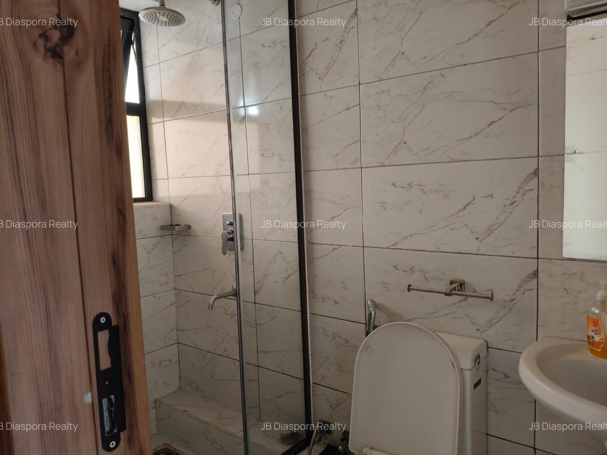 4 Bed Apartment with En Suite at 6Th Parklands - 15