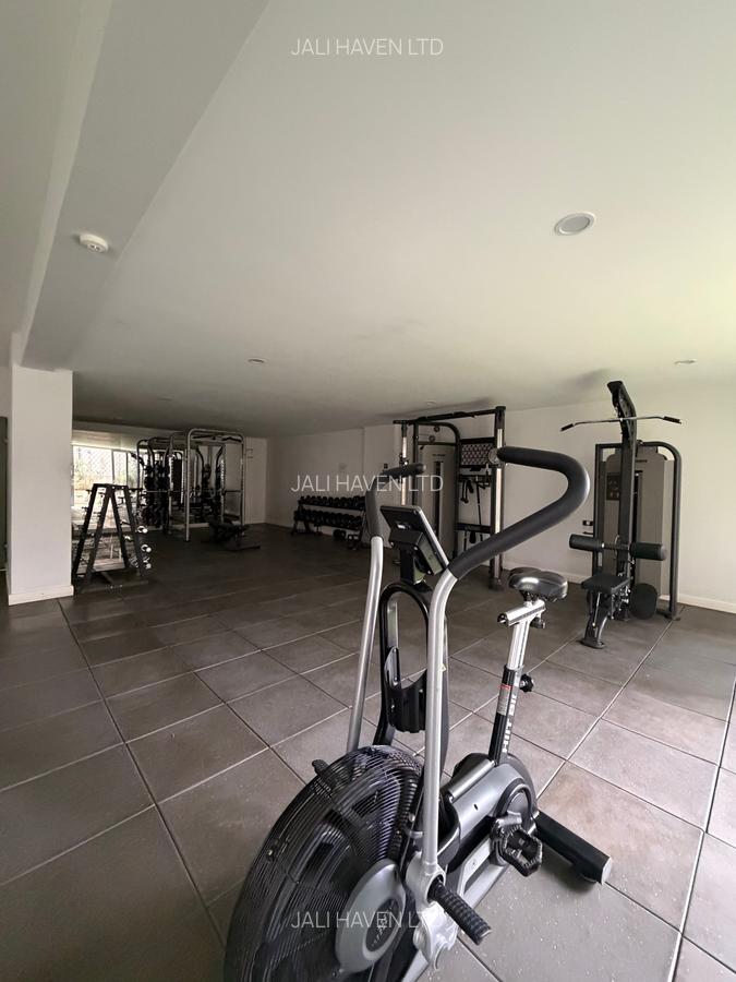 3 Bed Apartment with En Suite in Westlands Area - 15