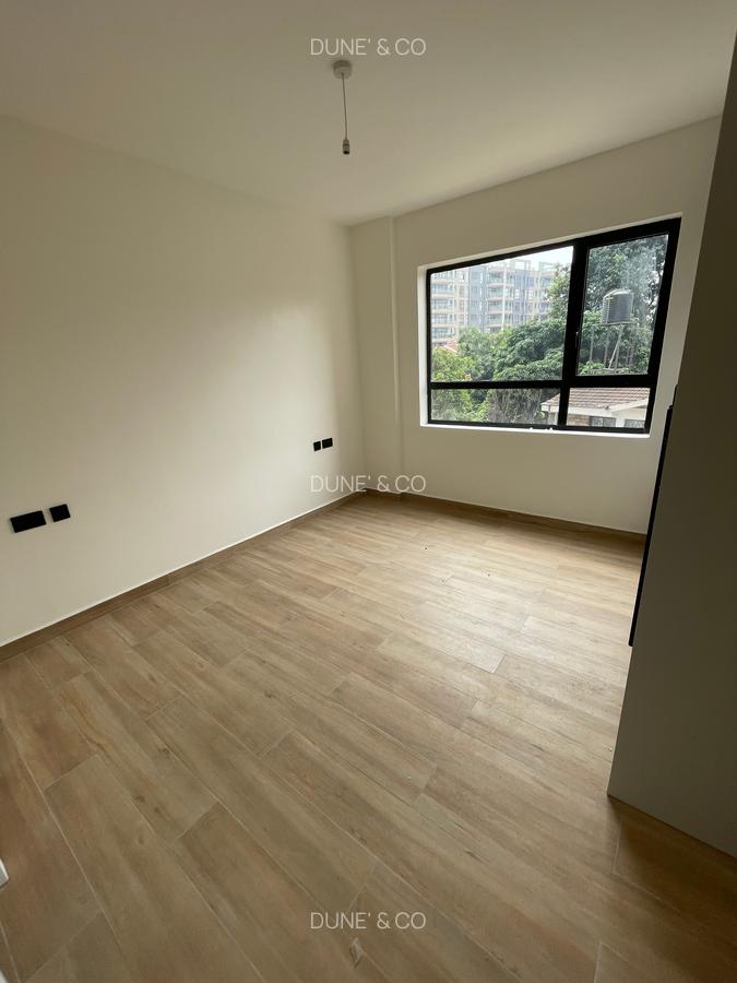 Serviced 2 Bed Apartment with En Suite in Westlands Area - 18