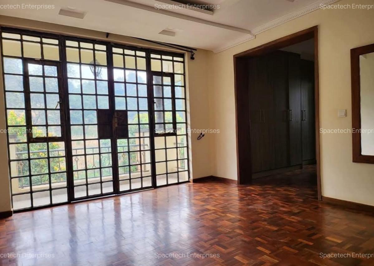 4 Bed Townhouse with En Suite in Kitisuru - 5