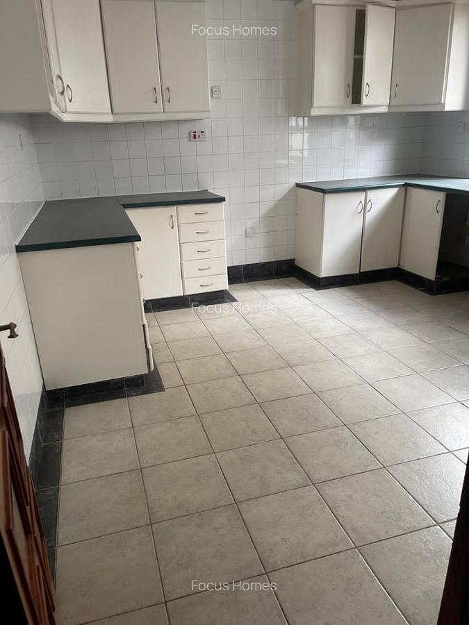 2 Bed Townhouse with En Suite in Kileleshwa - 9