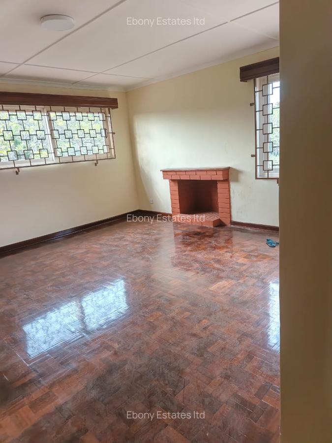 5 Bed Townhouse with En Suite in Lavington - 4