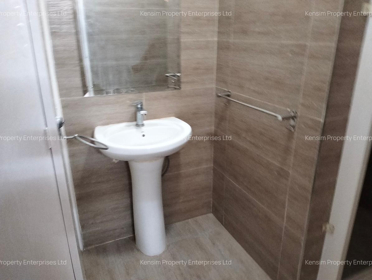 4 Bed Townhouse with En Suite in Spring Valley - 13