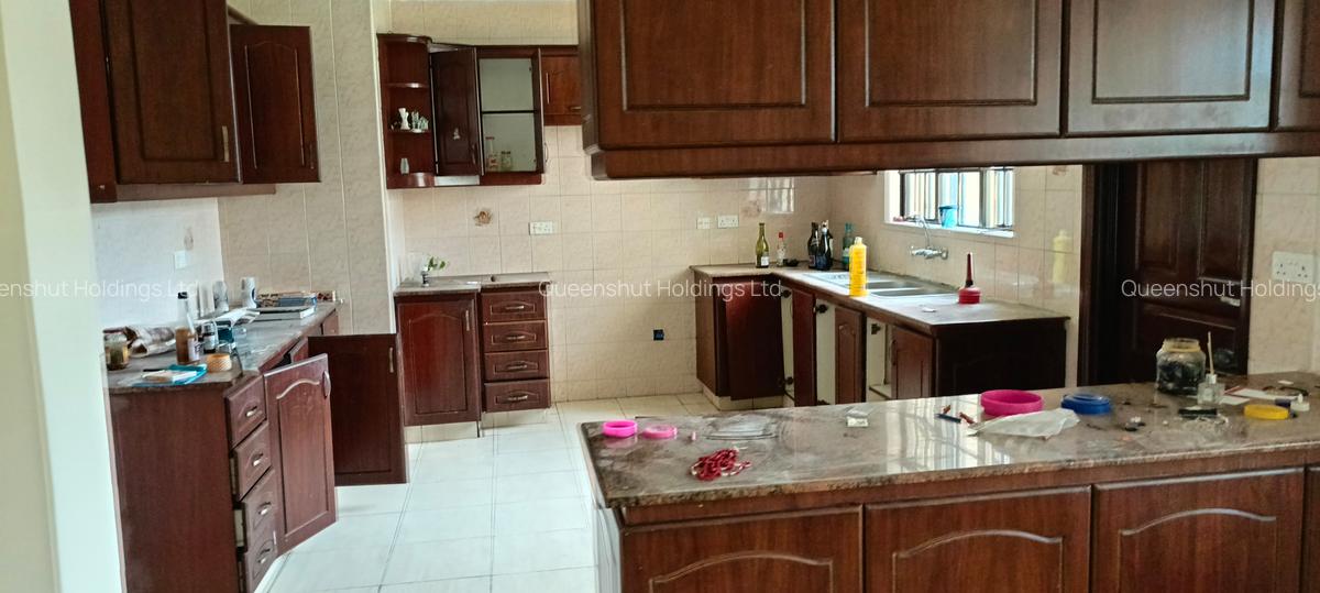 3 Bed Apartment with En Suite in Westlands Area - 4