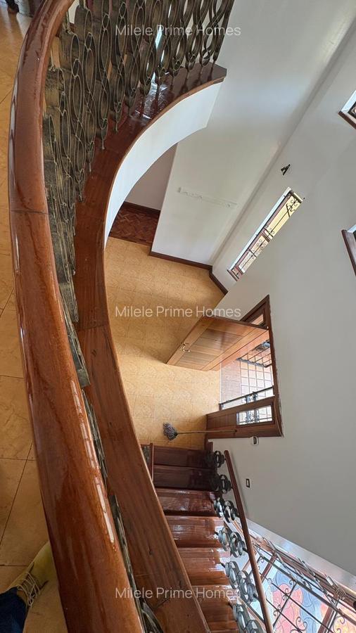 5 Bed Villa with En Suite at Mimosa - 12