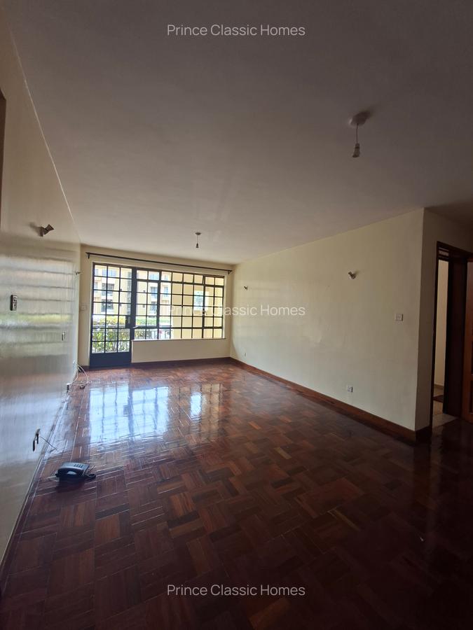 2 Bed Apartment with En Suite in Riverside - 11