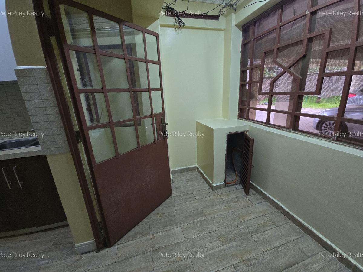 2 Bed Apartment with Swimming Pool at Ole Dume Rd - 6
