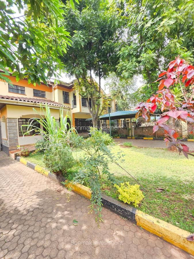 4 Bed Townhouse with En Suite at Lavington Green - 2