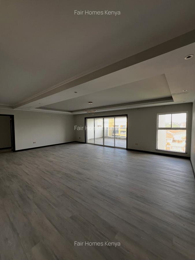 3 Bed Apartment with En Suite at Riverside Drive - 7